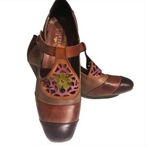 Spring Step L’ARTISTE brown& blk heel Size 38 (7.5-8). Arch strap Velcro closure